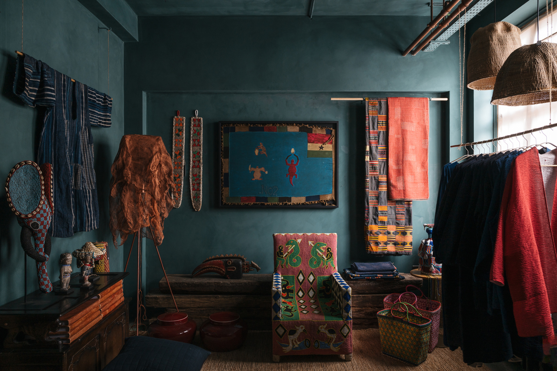 Tuareg Wooden Bowl - African Artefacts / EVOKE London 